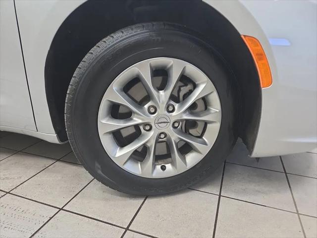 2024 Chrysler Pacifica Touring L AWD
