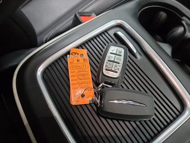 2024 Chrysler Pacifica Touring L AWD