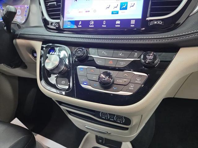 2024 Chrysler Pacifica Touring L AWD