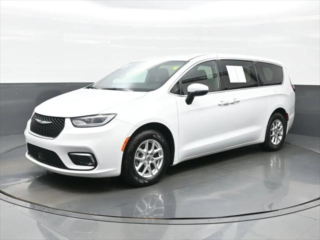 2023 Chrysler Pacifica Touring