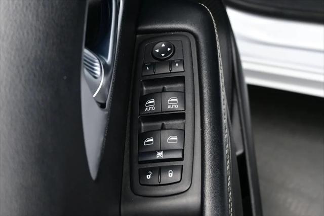 2023 Chrysler Pacifica Touring