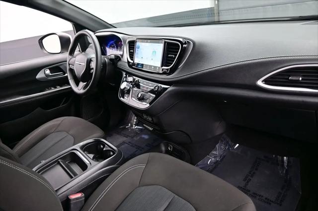 2023 Chrysler Pacifica Touring