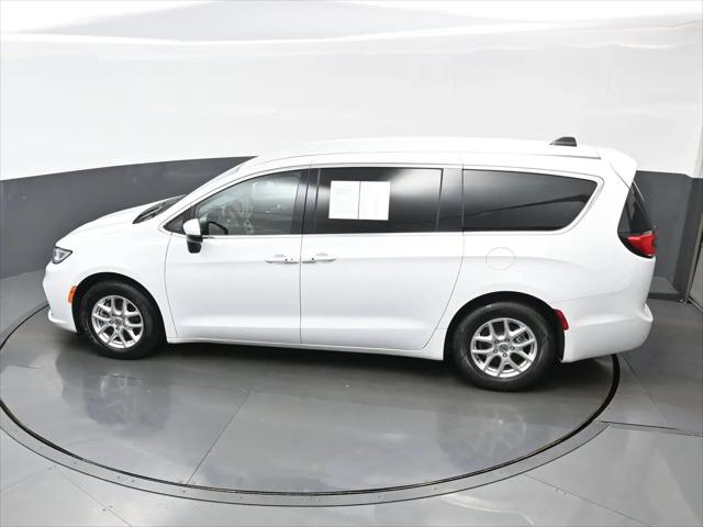 2023 Chrysler Pacifica Touring