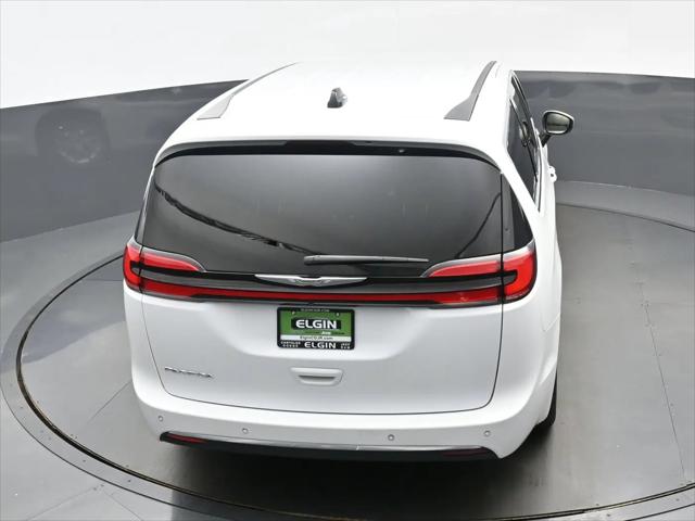 2023 Chrysler Pacifica Touring