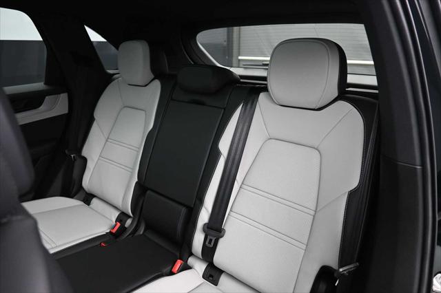 2026 Porsche Cayenne Unknown