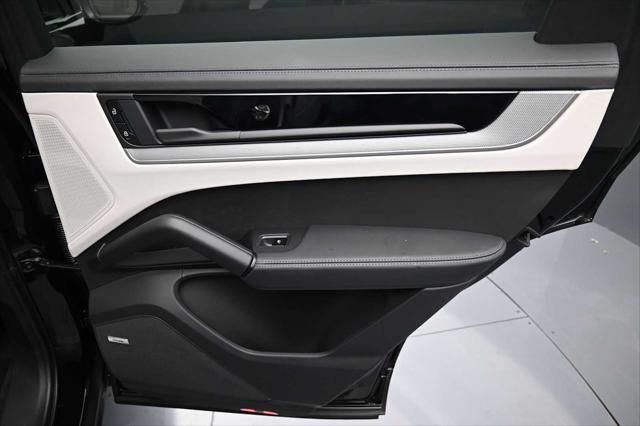 2026 Porsche Cayenne Unknown