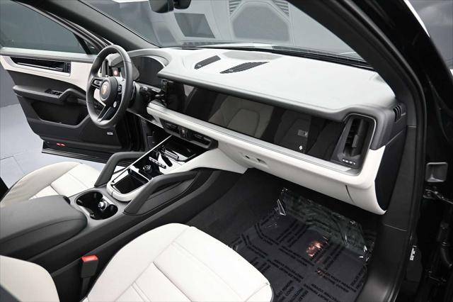 2026 Porsche Cayenne Unknown