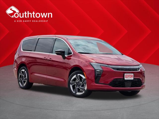 2027 Chrysler Pacifica Limited for sale in Indianola, IA