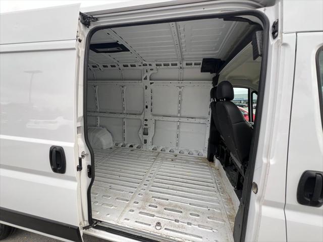 2026 Ram ProMaster 2500 Cargo Van Tradesman High Roof 159 WB w/Pass Seat