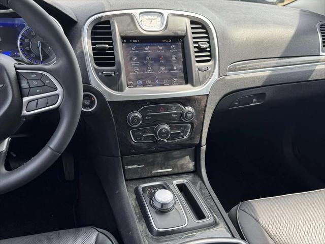 2022 Chrysler 300 Touring L 2022 Chrysler 300 Touring L