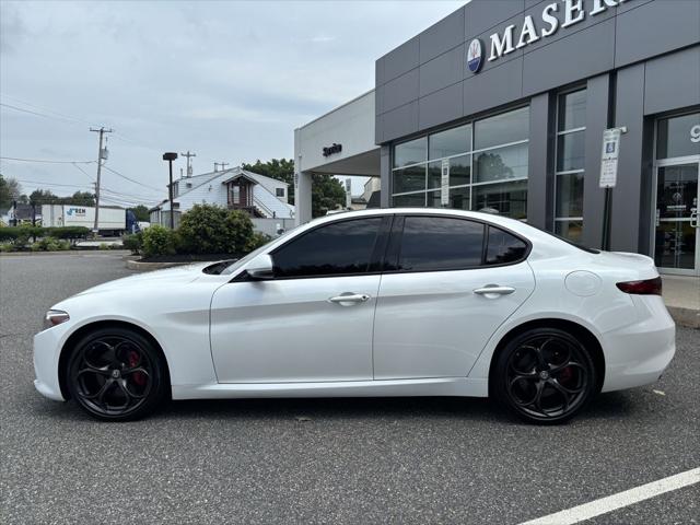 2018 Alfa Romeo Giulia Ti Sport AWD 2018 Alfa Romeo Giulia Ti Sport AWD