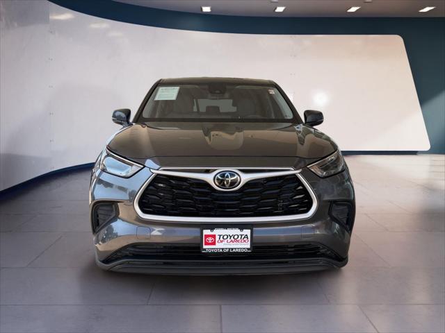 2022 Toyota Highlander L - Photo 8