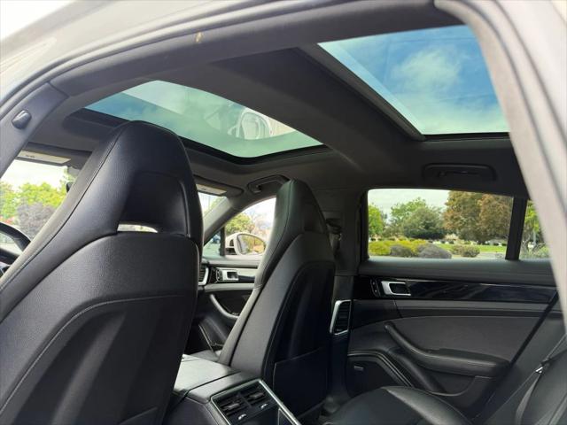 2020 Porsche Panamera 4