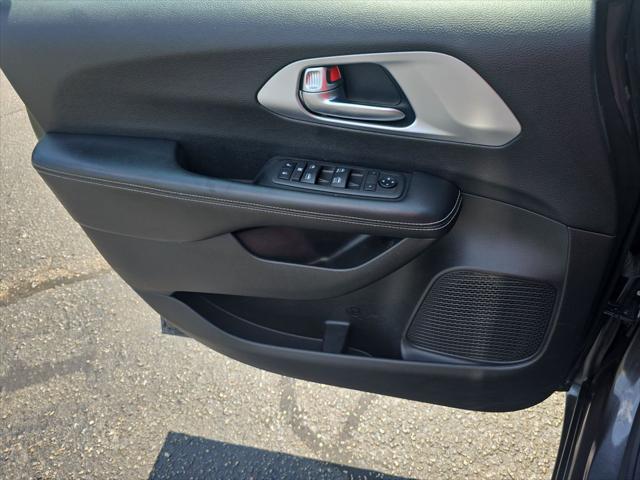 2021 Chrysler Pacifica Touring