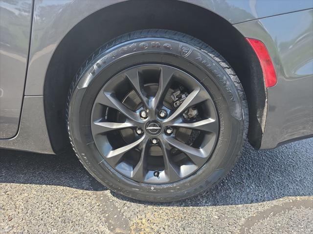 2021 Chrysler Pacifica Touring