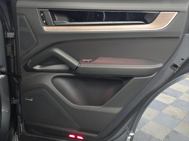 2026 Porsche Cayenne Unknown