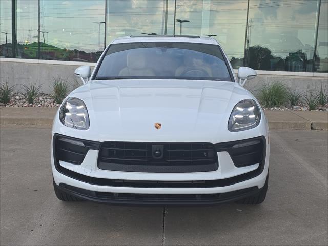2026 Porsche Macan Unknown