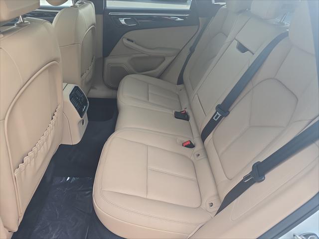 2026 Porsche Macan Unknown