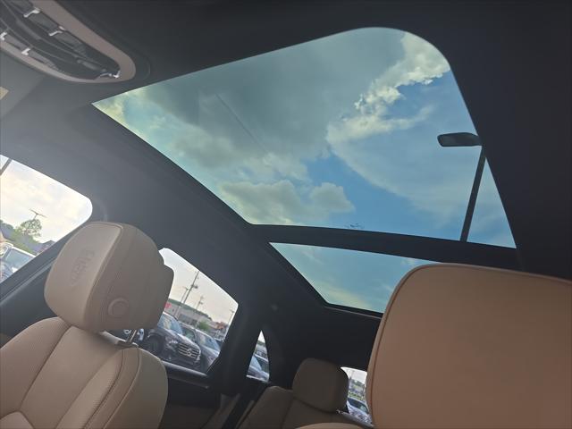 2026 Porsche Macan Unknown