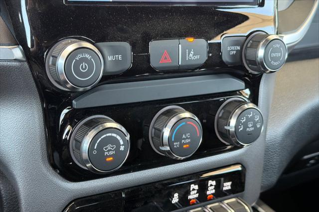 2026 Ram 1500 Express Crew Cab 4x4 57 Box