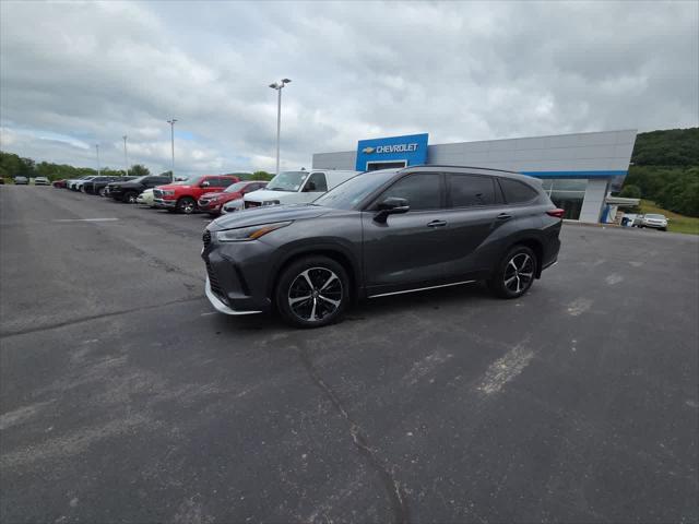 2022 Toyota Highlander XSE for sale in Danville, PA