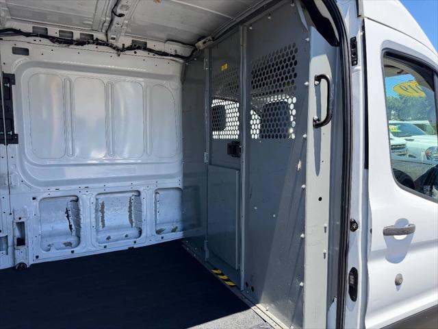 2019 Ford Transit 250 3dr LWB Medium Roof Cargo Van w/Sliding Passen