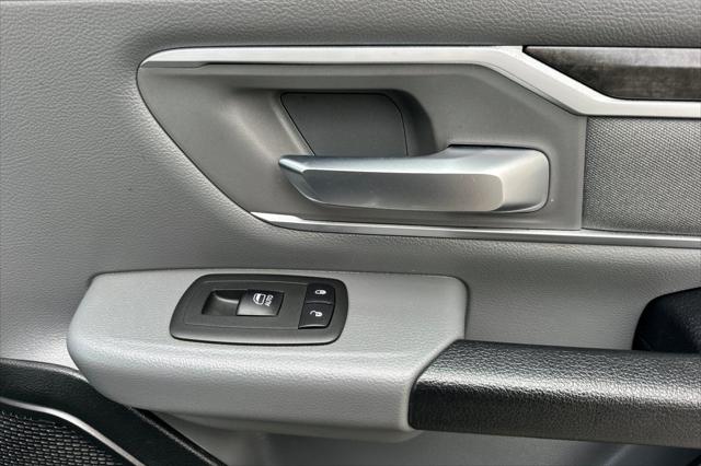 2021 Ram 1500 Big Horn Crew Cab 4x2 5'7" Box