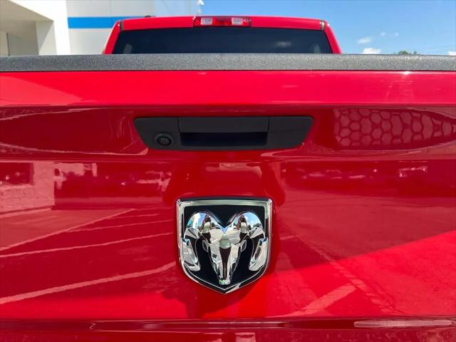 2022 Ram 1500 Classic SLT Crew Cab 4x4 57 Box