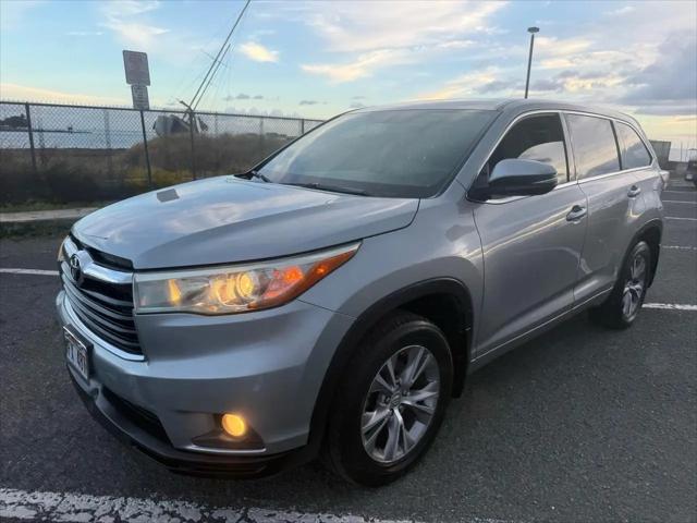 2015 Toyota Highlander LE Plus V6 for sale in Honolulu, HI