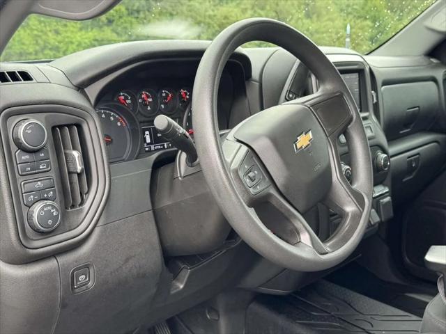 2021 Chevrolet Silverado 1500 4WD Crew Cab Short Bed Custom 2021 Chevrolet Silverado 1500 4WD Crew Cab Short Bed Custom