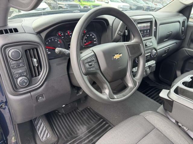 2023 Chevrolet Silverado 1500 4WD Crew Cab Short Bed Custom 2023 Chevrolet Silverado 1500 4WD Crew Cab Short Bed Custom