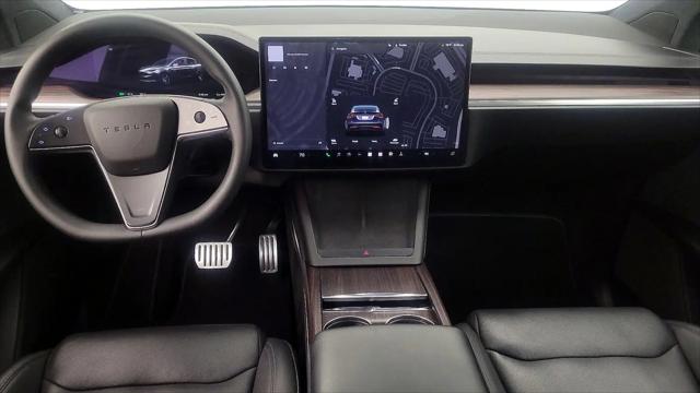 2024 Tesla Model X Long Range