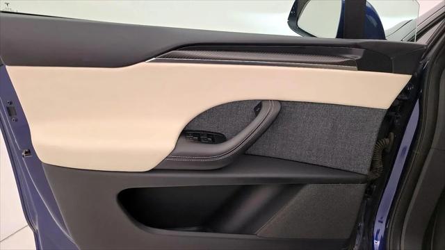 2022 Tesla Model X Plaid Tri Motor All-Wheel Drive