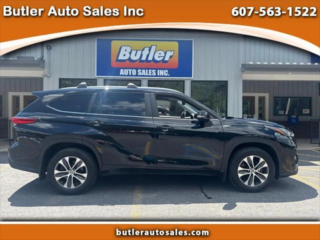 2023 Toyota Highlander XLE for sale in Sidney, NY