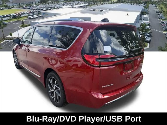 2027 Chrysler Pacifica Pinnacle