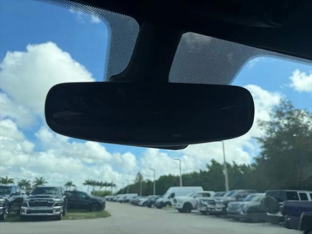 2027 Chrysler Pacifica Pinnacle