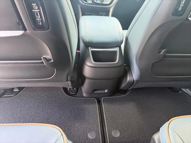 2027 Chrysler Pacifica Pinnacle