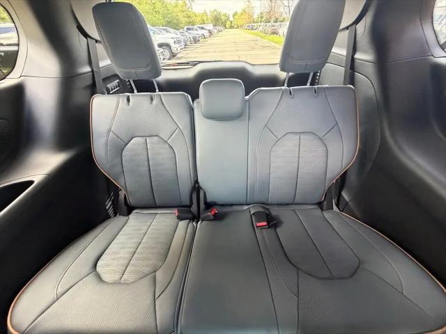2027 Chrysler Pacifica Pinnacle