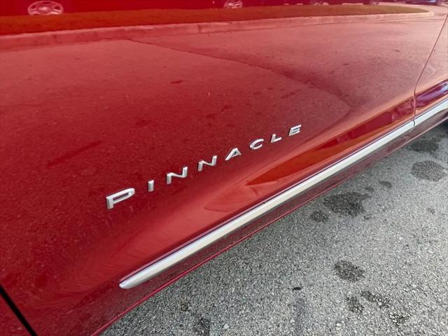 2027 Chrysler Pacifica Pinnacle