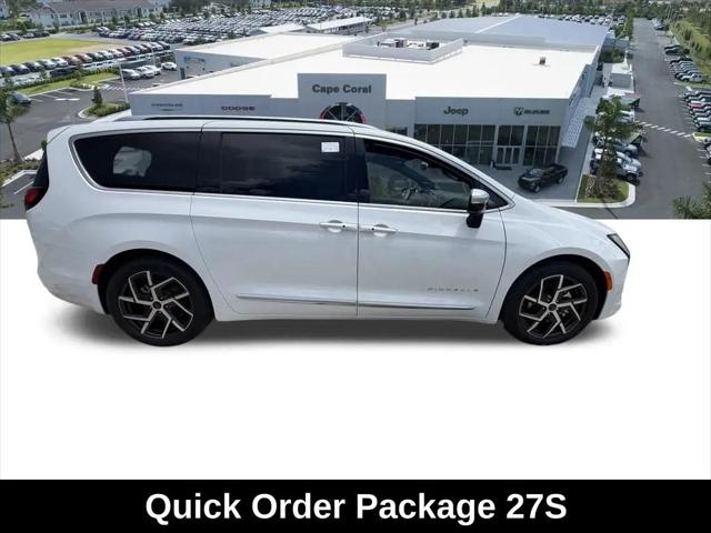 2027 Chrysler Pacifica Pinnacle