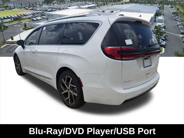 2027 Chrysler Pacifica Pinnacle