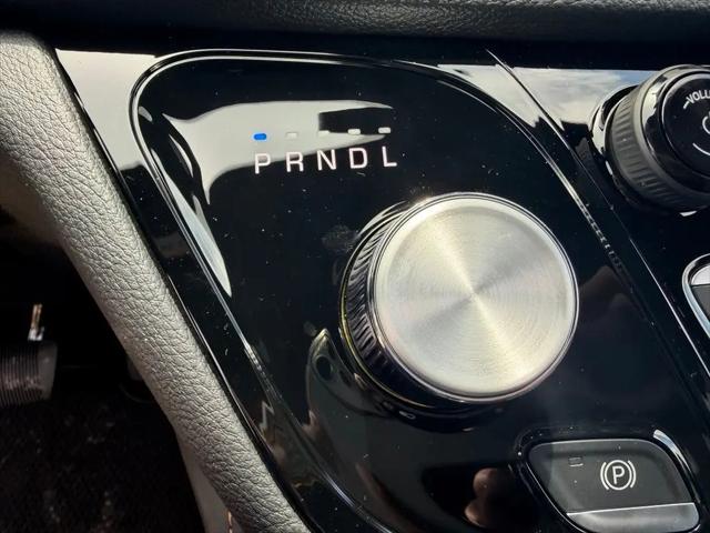 2027 Chrysler Pacifica Pinnacle