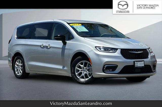 2024 Chrysler Pacifica Touring L for sale in San Leandro, CA