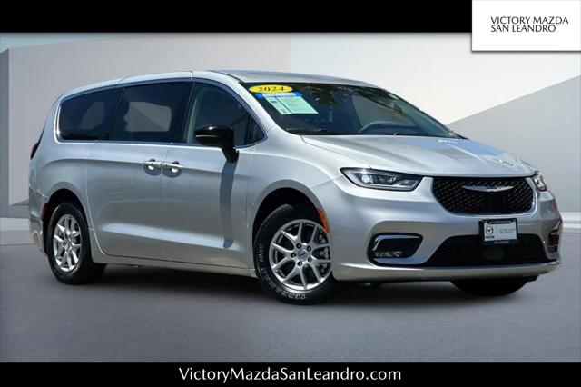 2024 Chrysler Pacifica Touring L for sale in San Leandro, CA