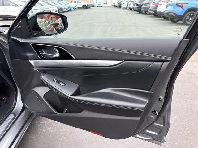 2023 Nissan Maxima SV Xtronic CVT