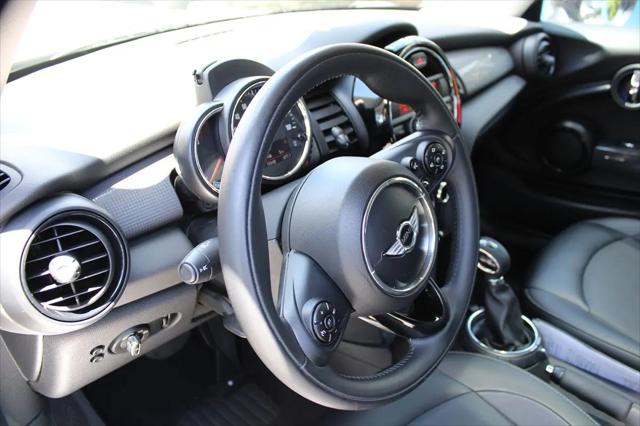 2015 MINI Hardtop Cooper