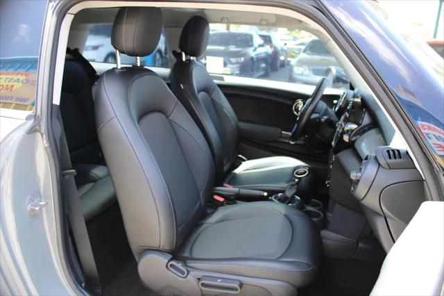 2015 MINI Hardtop Cooper
