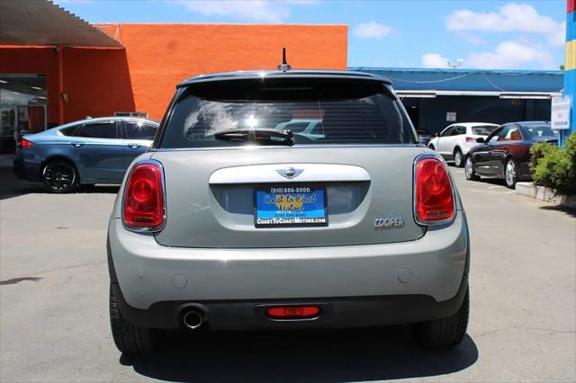2015 MINI Hardtop Cooper