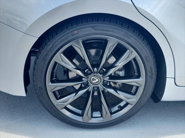 2024 Lexus IS 300 F SPORT Design