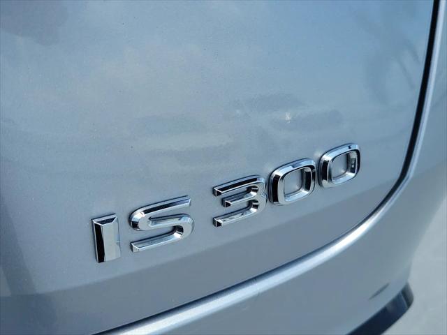 2024 Lexus IS 300 F SPORT Design